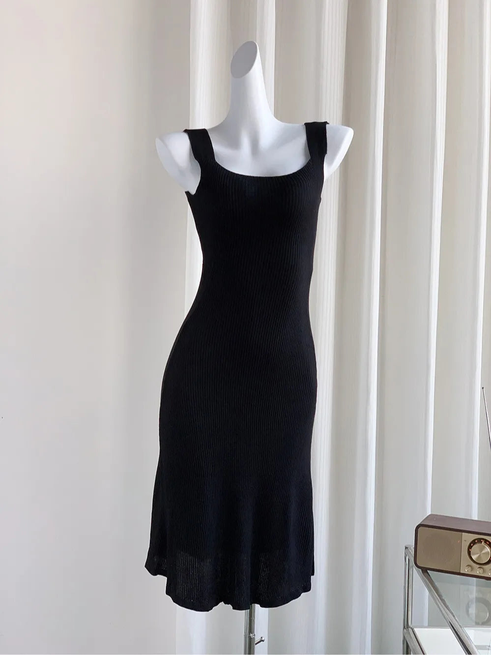Spring Summer Skinny Mini Sleeveless Knit Dress Women Camisole Dresses Fashion Female Vintage Elastic Straps Knitted Dress